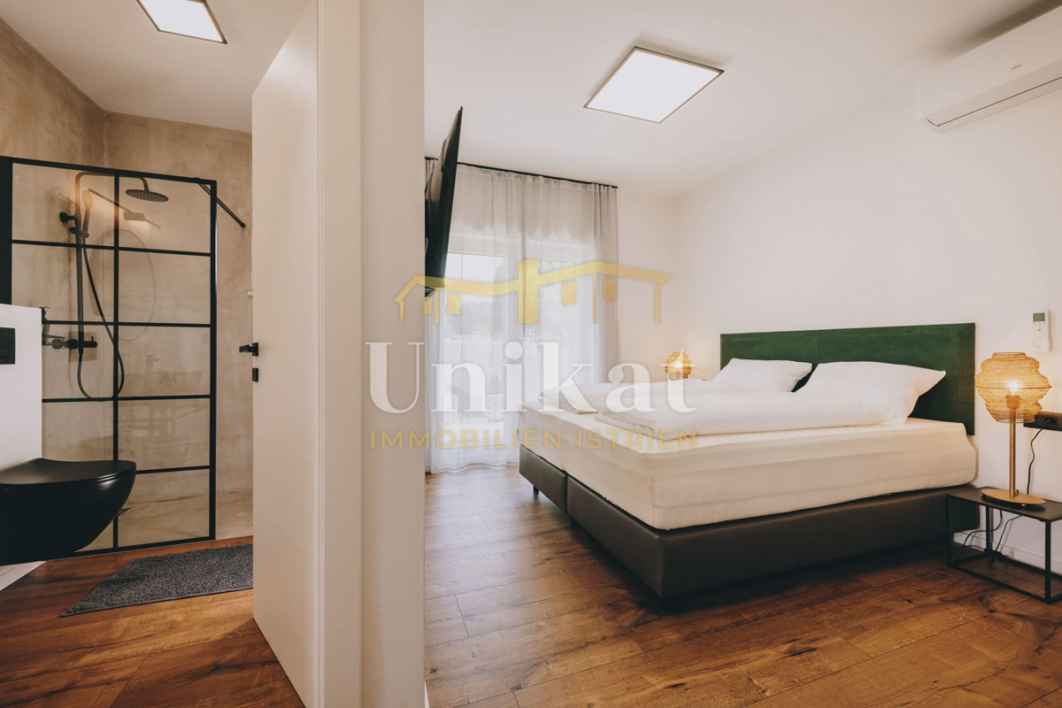 Villa indipendente con piscina - 17 km dal mare